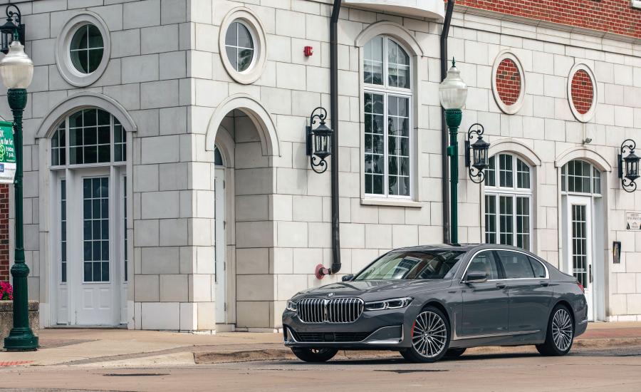  BMW 750i xDrive (G11) 2019 года  (NA) (фото 39 из 40)